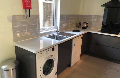 Slyne House | Modern and comfortable stay in Morecambe