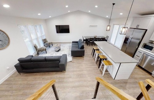 East Brainerd House | Modern and Cozy 4-bedroom home