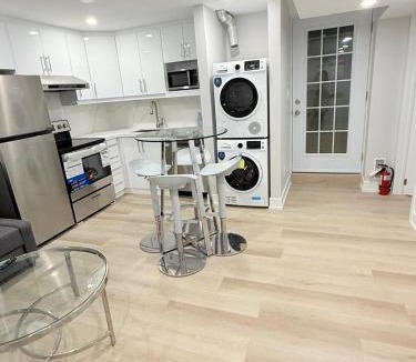 Milton Apartment | Modern and Cozy Basement Suite,2 Bedrooms with Kitchen ,Parking and Separate Entrance