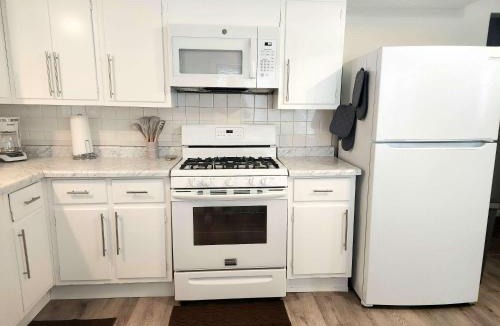 Columbus House | Modern and Cozy Space Near Columbus Attractions