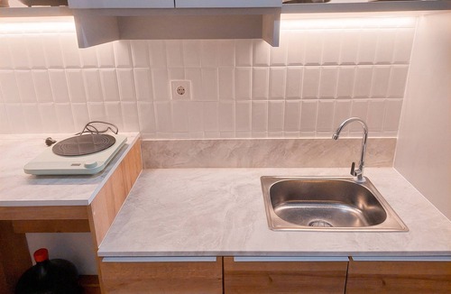 Pinang Apartment | Modern And Cozy Studio At Collins Boulevard Apartment