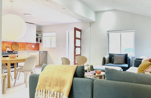 Orlando House | Modern and fabulous tropical oasis, central to everything!