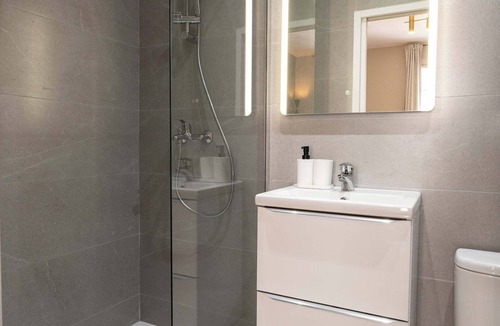 Le Pre-Saint-Gervais Apartment | Modern and cozy air-conditioned studio