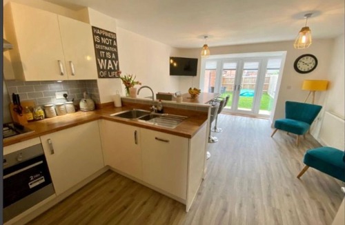 Nuneaton House | MODERN, AND IMMACULATE PRIVATE ROOM IN NUNEATON.