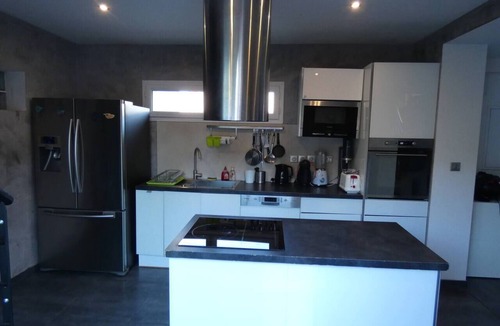 Buers House | Modern and spacious house with a swimming pool