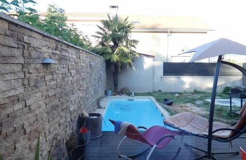 Buers House | Modern and spacious house with a swimming pool