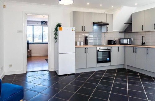 Ipswich House | Modern and Spacious 4 Bedroom Home in Ipswich