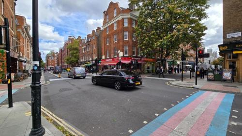 St. Pancras Apartment | Modern and Spacious Flat in Kings Cross