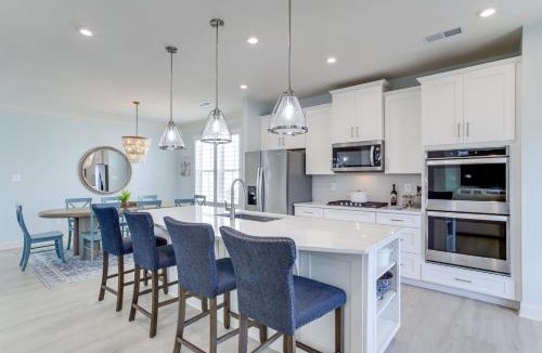 Millville House | Modern and Spacious Home with Pool in Ocean View!