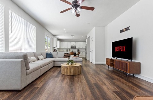 Linda House | Modern and Spacious Home with Excellent Amenities