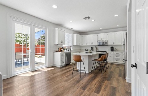 Linda House | Modern and Spacious Home with Excellent Amenities