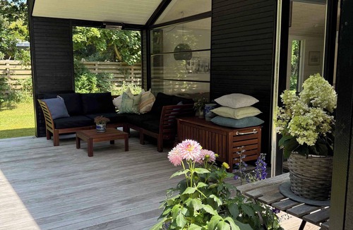Udsholt House | Modern and stylish summer cabin