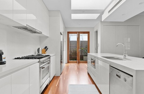 Annandale House | Modern Annandale Home