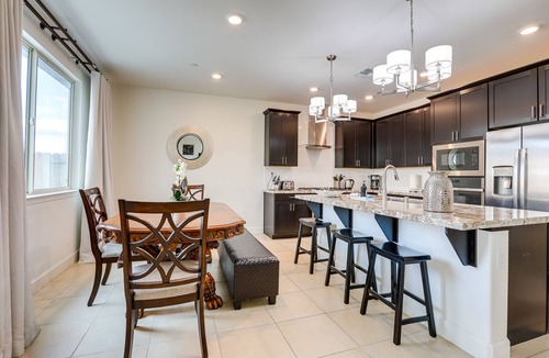 Antelope House | Modern Antelope Home: 14 Mi to Downtown Sacramento