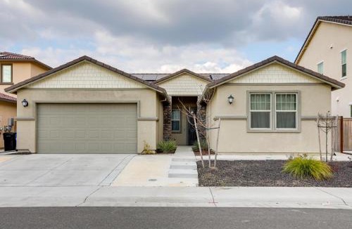 Antelope House | Modern Antelope Home 14 Mi to Downtown Sacramento
