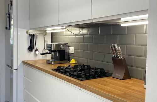 Vilanova I la Geltru Apartment | Modern Apartment w/Pool and Parking by Hostem