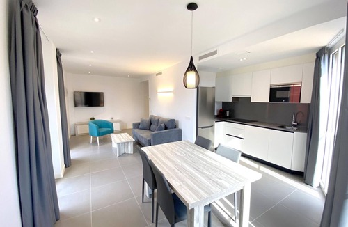 Castello d'Empuries Apartment | Modern apartment with air conditioning in Castelló d'Empúries