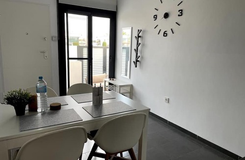 Los Cuarteros Apartment | Modern Apartment with pool area