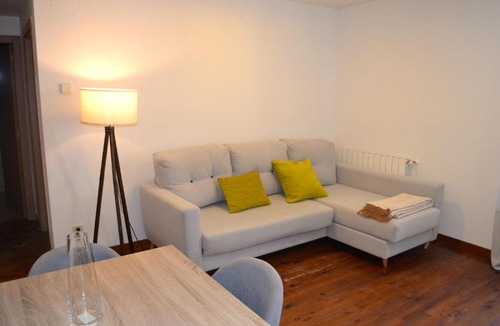 Esterri D'Aneu Apartment | Modern apartament de muntanya amb llar de foc by RURAL D'ÀNEU