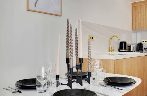 Batignolles Apartment | Modern Apartement Center of Paris Montmartre