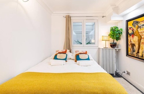 Meudon Apartment | Modern Apartement with Garden and TV Salon, 15' to Eiffel