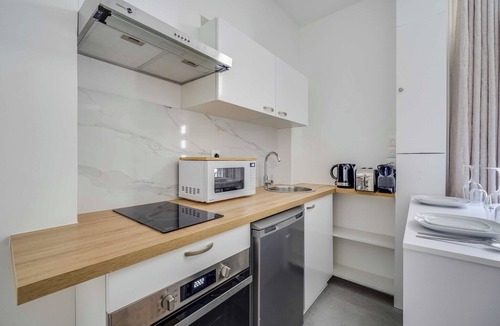 Levallois-Perret Apartment | Modern Apartment 1BR/4P - Levallois