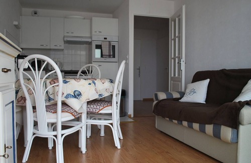 Fort-Mahon-Plage Apartment | Modern apartment 2 min from beach, sea view, pets allowed