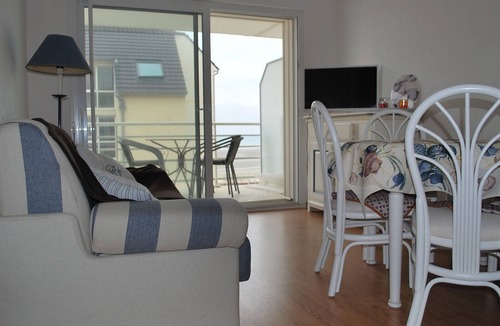 Fort-Mahon-Plage Apartment | Modern apartment 2 min from beach, sea view, pets allowed
