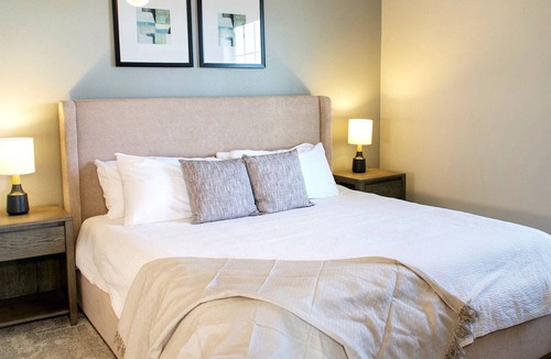 Briargate Apartment | Modern Apartment in Prime Location (ID5260X15)