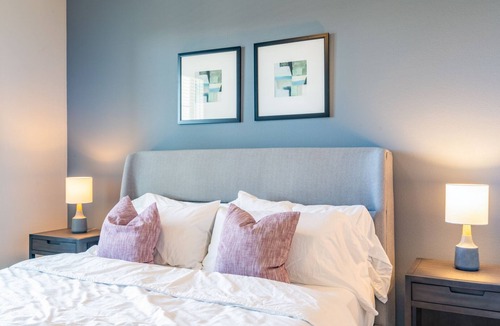 Briargate Apartment | Modern Apartment in Prime Location (ID4322X44)