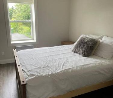 Caraquet Apartment | Modern apartment - 1 Bed