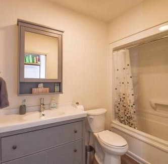 Caraquet Apartment | Modern apartment - 1 Bed