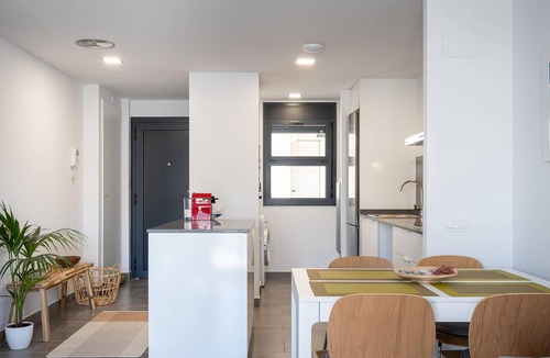 Altafulla Apartment | Modern Apartment 190m from the Beach