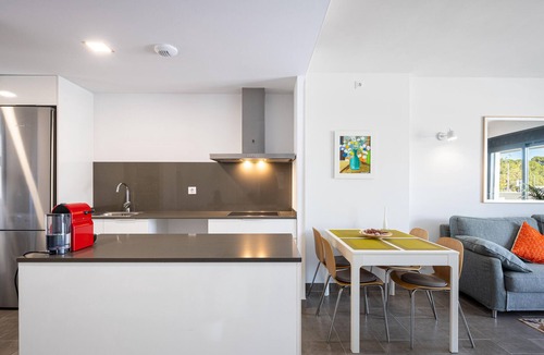Altafulla Apartment | Modern Apartment 190m from the Beach