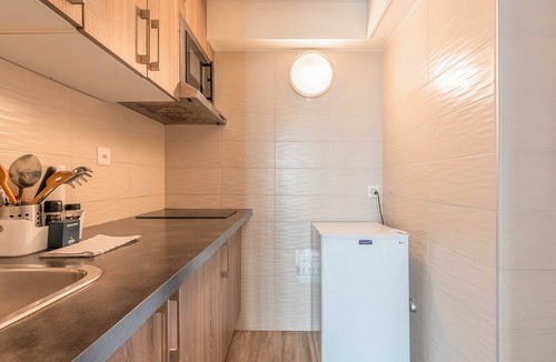 Paquis Navigation Apartment | Modern Apartment - AC 1BR/4P - Genève