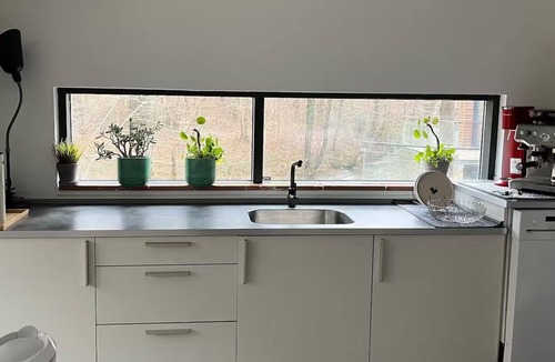 Vejle Condo | Modern apartment, balcony over Grejs Å, 5 min to Vejle center, free parking