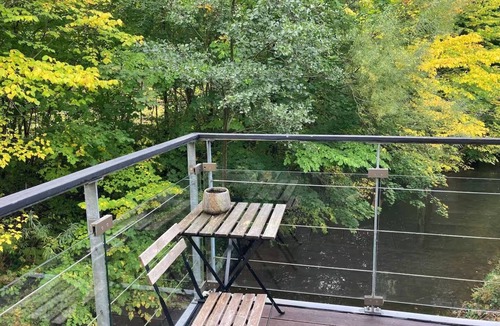 Vejle Condo | Modern apartment, balcony over Grejs Å, 5 min to Vejle center, free parking