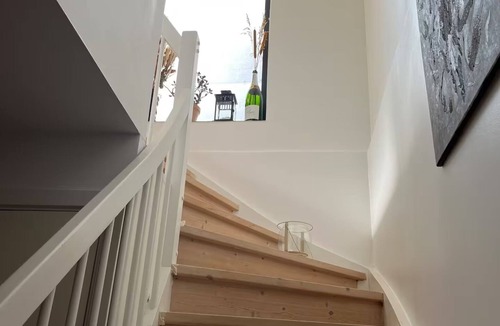 Vejle Condo | Modern apartment, balcony over Grejs Å, 5 min to Vejle center, free parking