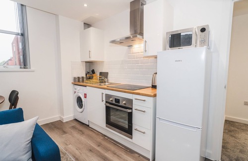 Wakefield Apartment | Modern Apartment by VICHY