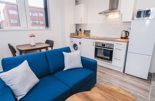 Wakefield Apartment | Modern Apartment by VICHY