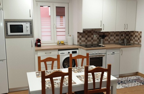 Jaca Apartment | Modern Apartment for 6 in Jaca Center, Near Cathedral
