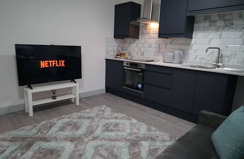 Desborough Apartment | Modern Apartment Fully Equipped