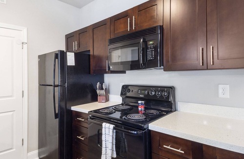 Johns Island Apartment | Modern Apartment in Prime Location (ID2000X66)