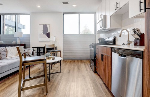 Bala-Cynwyd Apartment | Modern Apartment in Prime Location (ID7010)