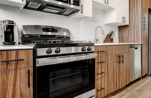 Bala-Cynwyd Apartment | Modern Apartment in Prime Location (ID7010)