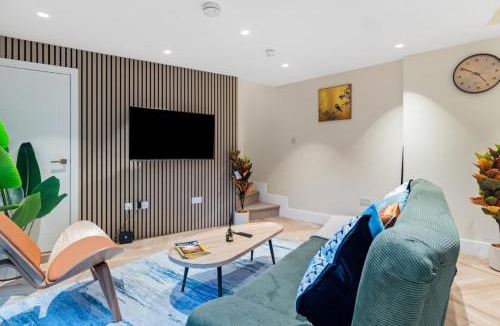 Telegraph Hill Apartment | Modern Apartment Ideal for Families and Working Professionals