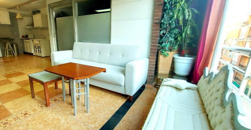 Ensanche Diputacion Apartment | Modern apartment in Alacant, 60m², wheelchair accessible