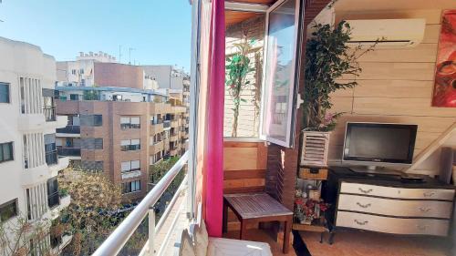 Ensanche Diputacion Apartment | Modern apartment in Alacant, 60m², wheelchair accessible
