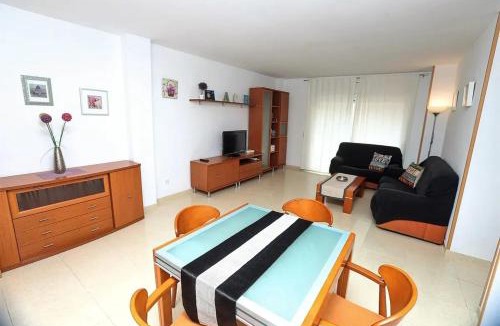 Calafell Apartment | Modern apartment in Calafell with sea and mountain view