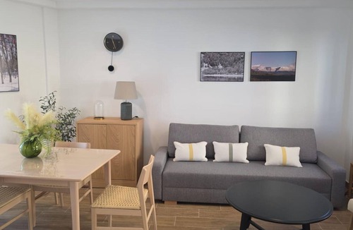 Jaca Apartment | Modern Apartment in Central Jaca